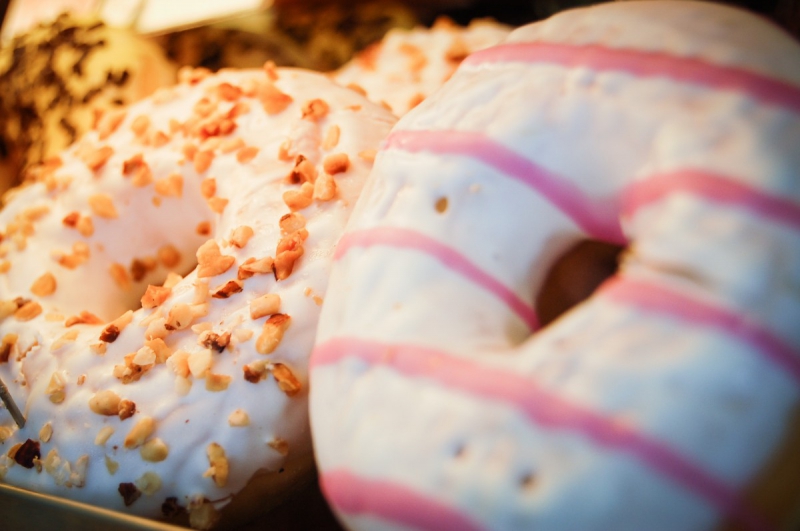 patisserie-VINON SUR VERDON-min_donuts_sweets_pastries_pastry_shop_cake_cakes_bakery_eating-987656